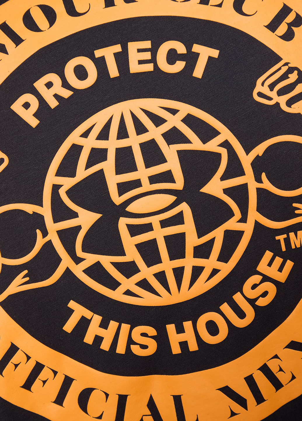 Черная футболка Under Armour