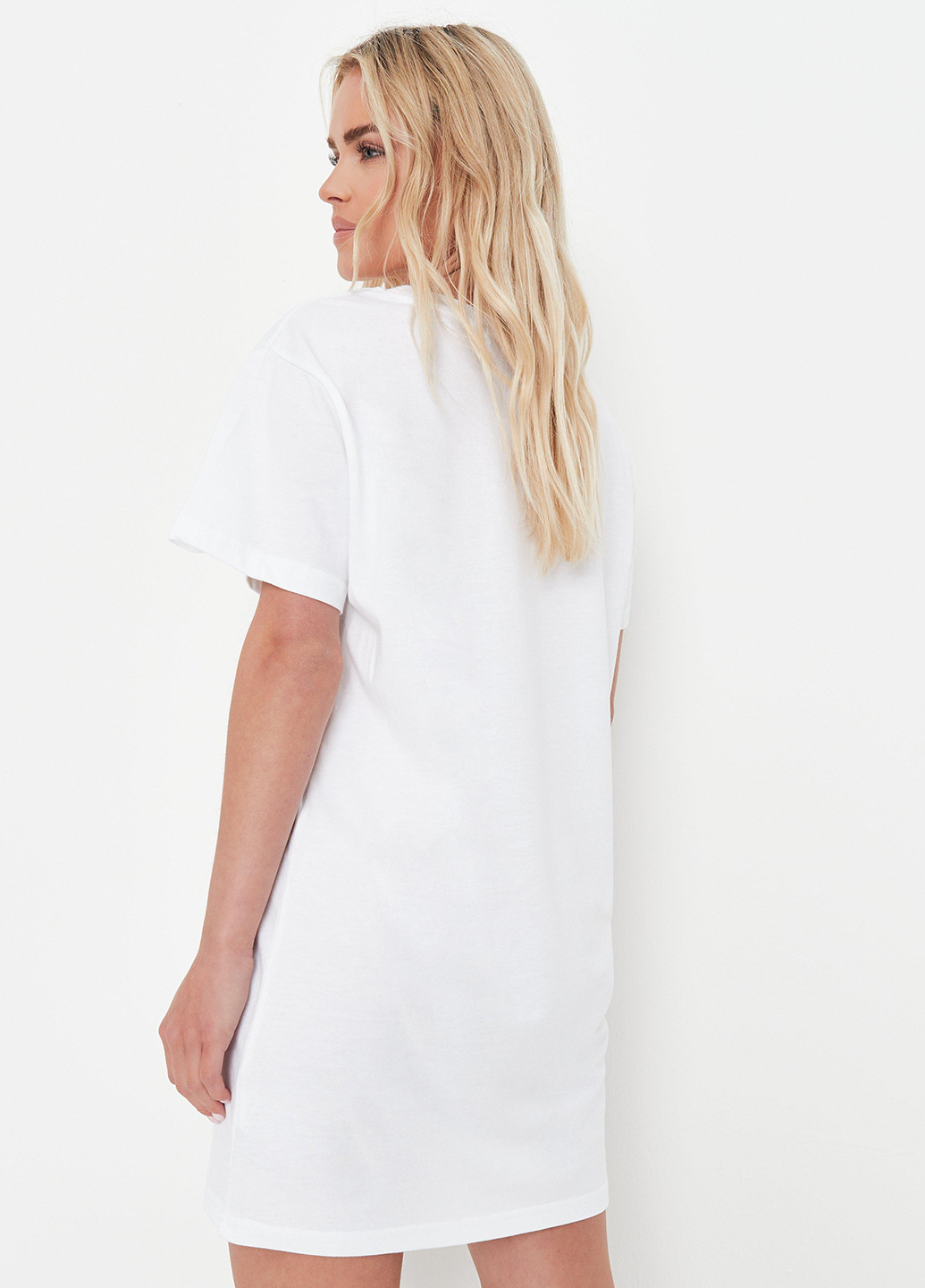 Белое кэжуал платье платье-футболка Missguided с надписью