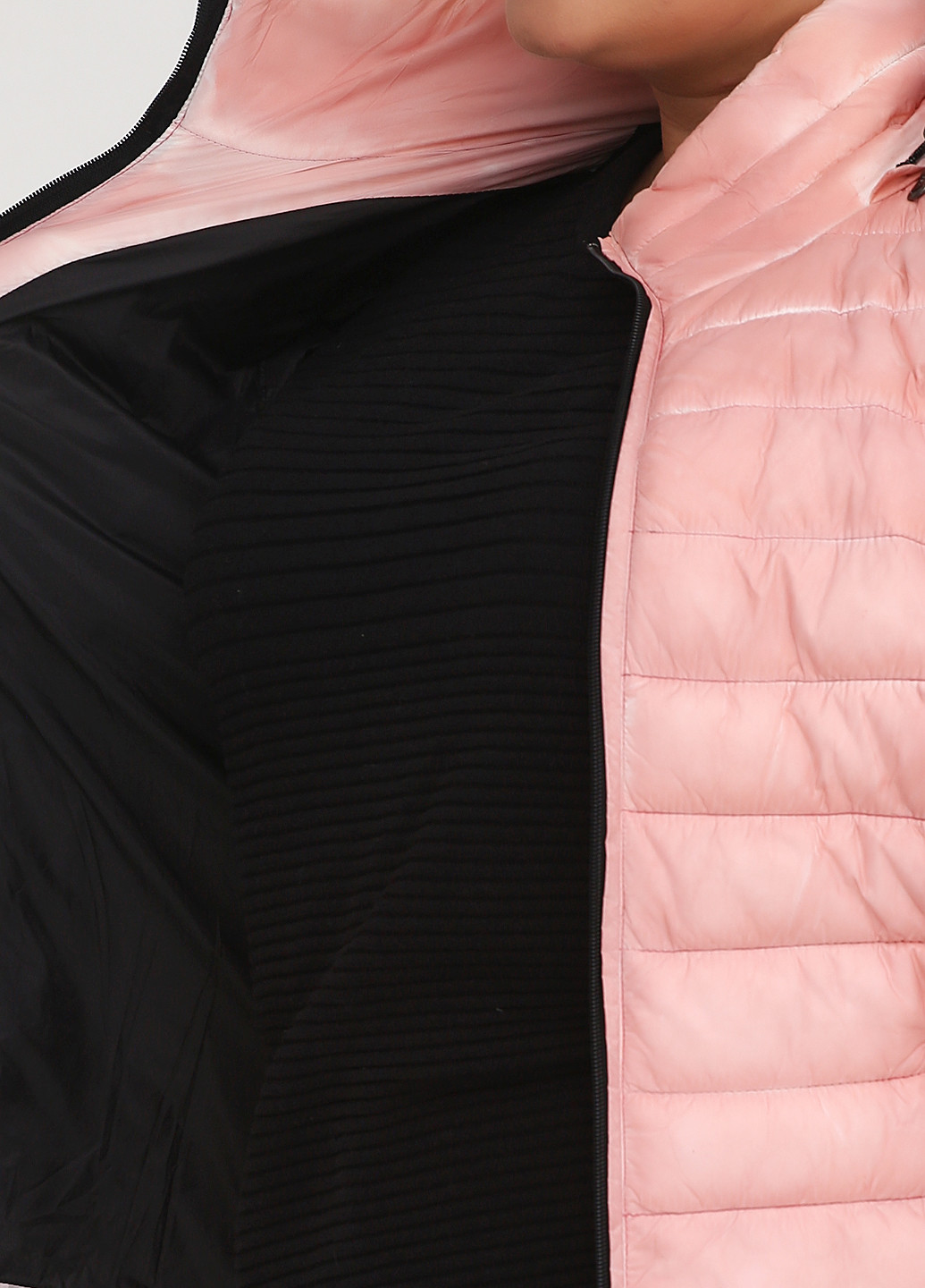 Светло-розовая демисезонная куртка M.O.D.