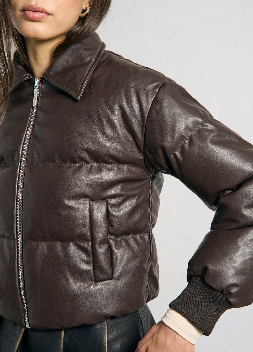 Темно-коричнева демісезонна куртка SHEIN