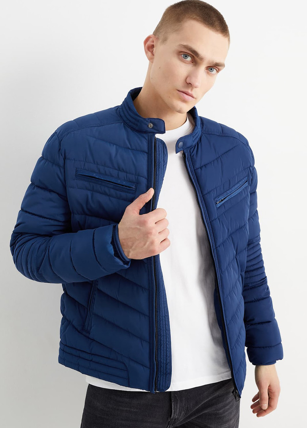 Синя демісезонна куртка C&A