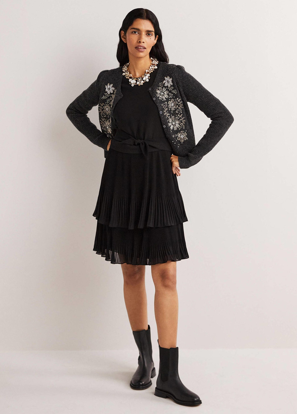 Черное кэжуал платье Boden однотонное