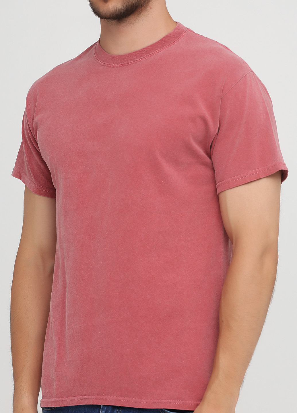 Светло-бордовая летняя футболка Gildan