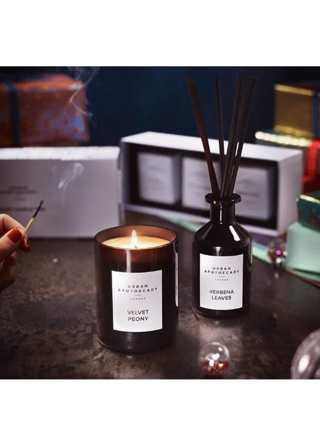 Ароматическая свеча из натурального воска Velvet peony 300 г (UALWVPC300) Urban Apothecary (227516082)