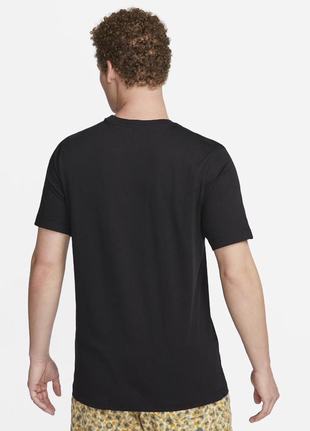 Чорна футболка dz2869-010 Nike Club+ HDY PK1 LBR