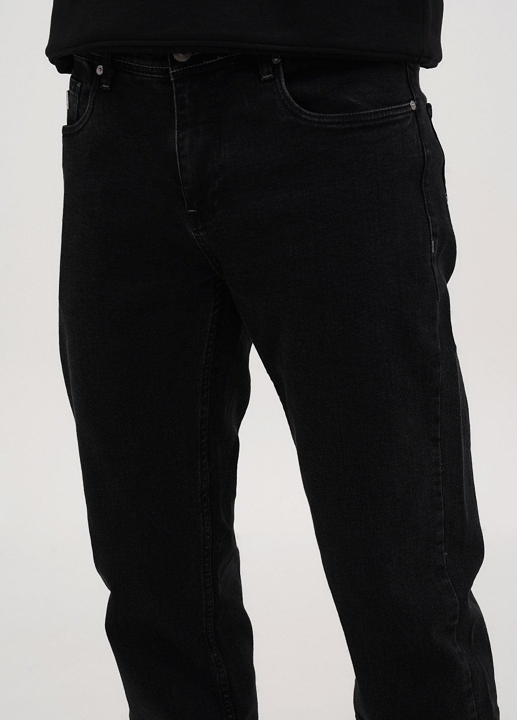 Черные демисезонные прямые джинсы Alberto