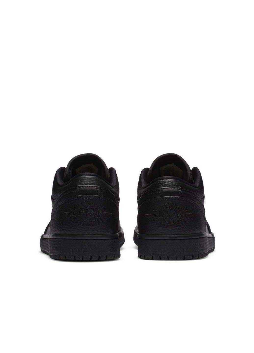 Черные демисезонные кроссовки Jordan