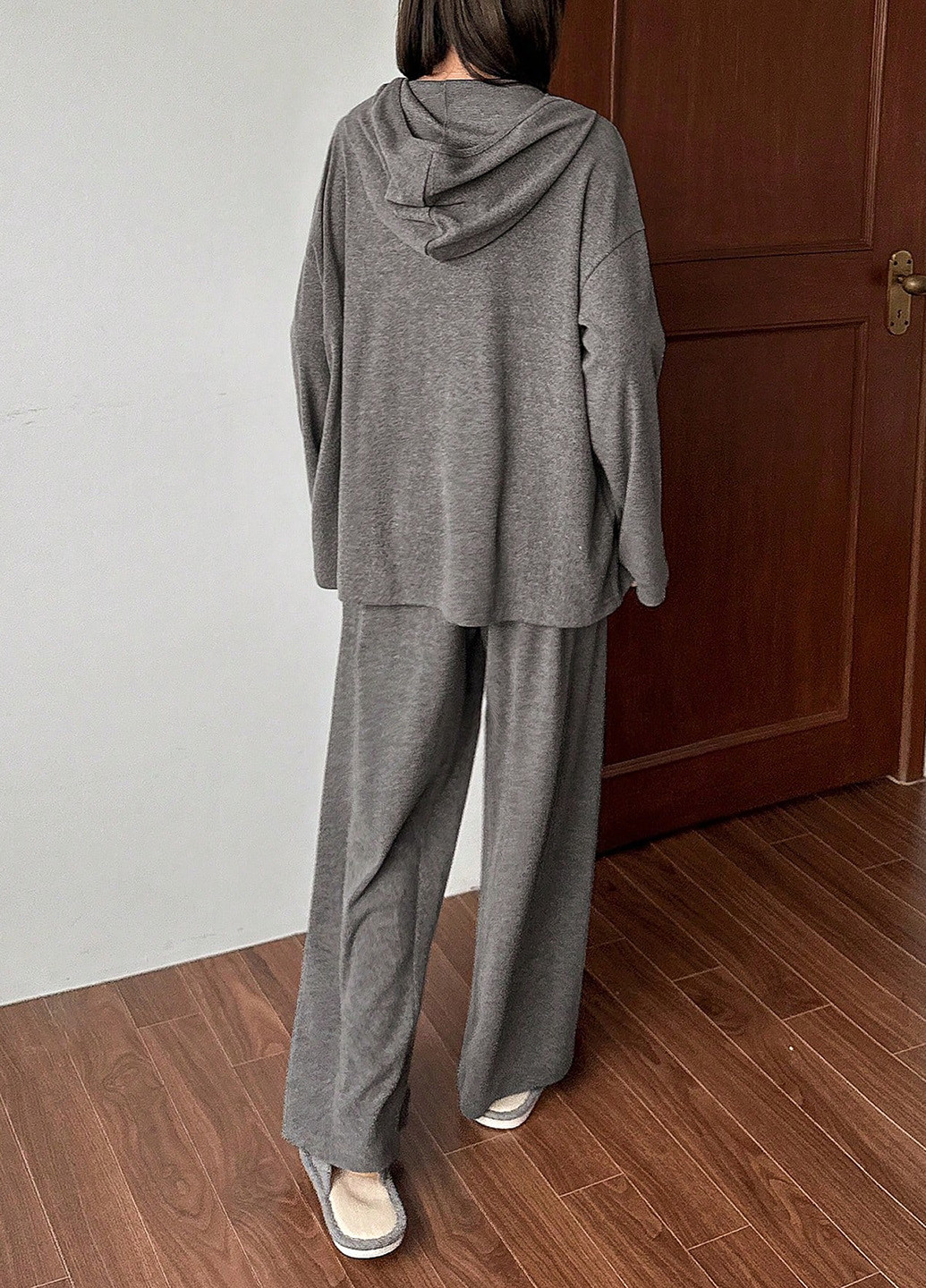 Темно-серая всесезон пижама (лонгслив, брюки) лонгслив + брюки SHEIN