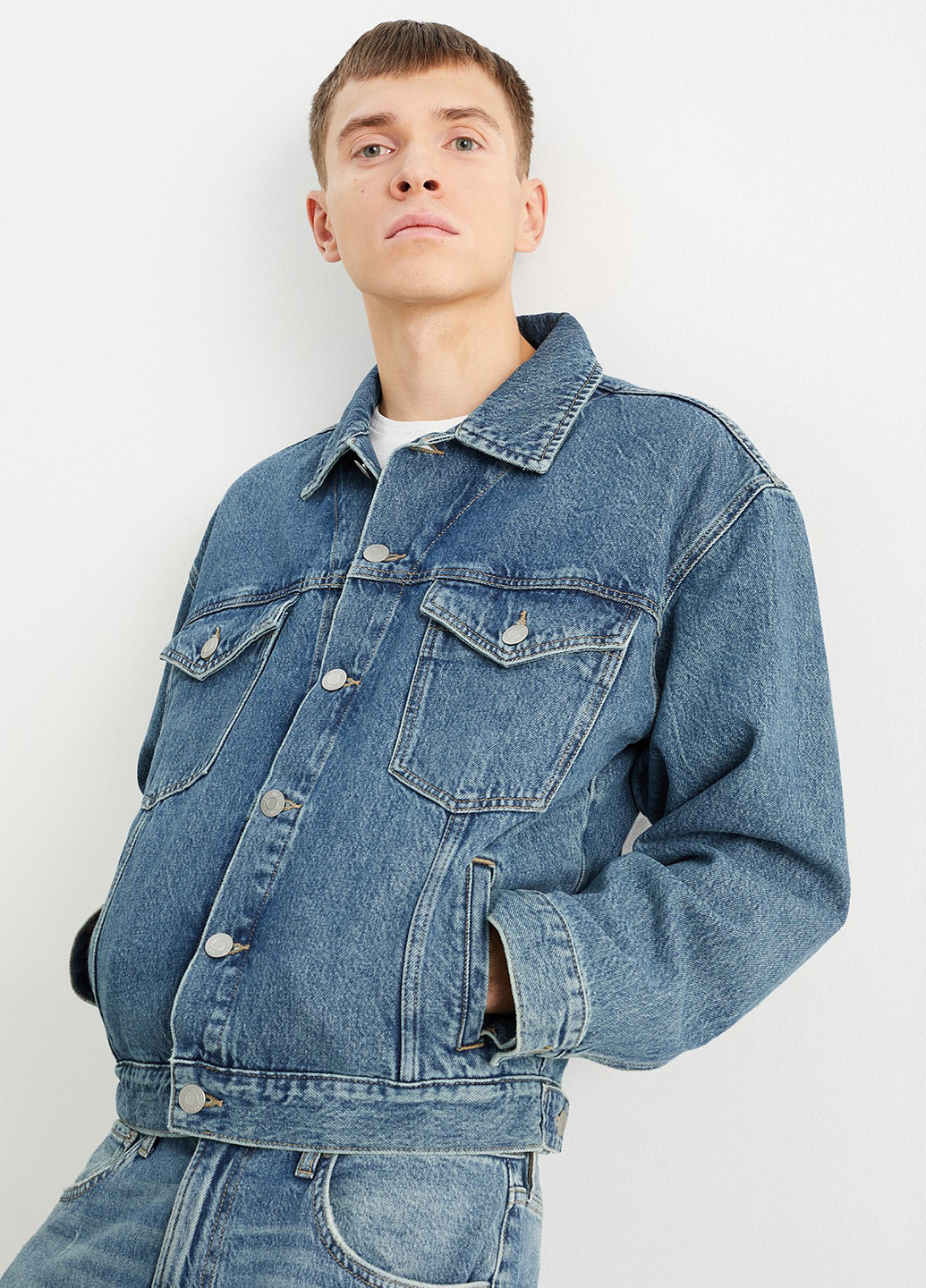 Синя демісезонна куртка C&A