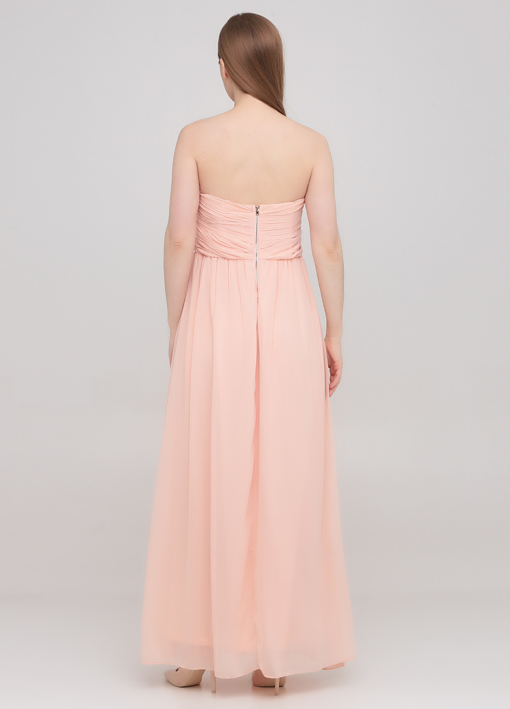 Светло-розовое вечернее платье с открытыми плечами Asos однотонное