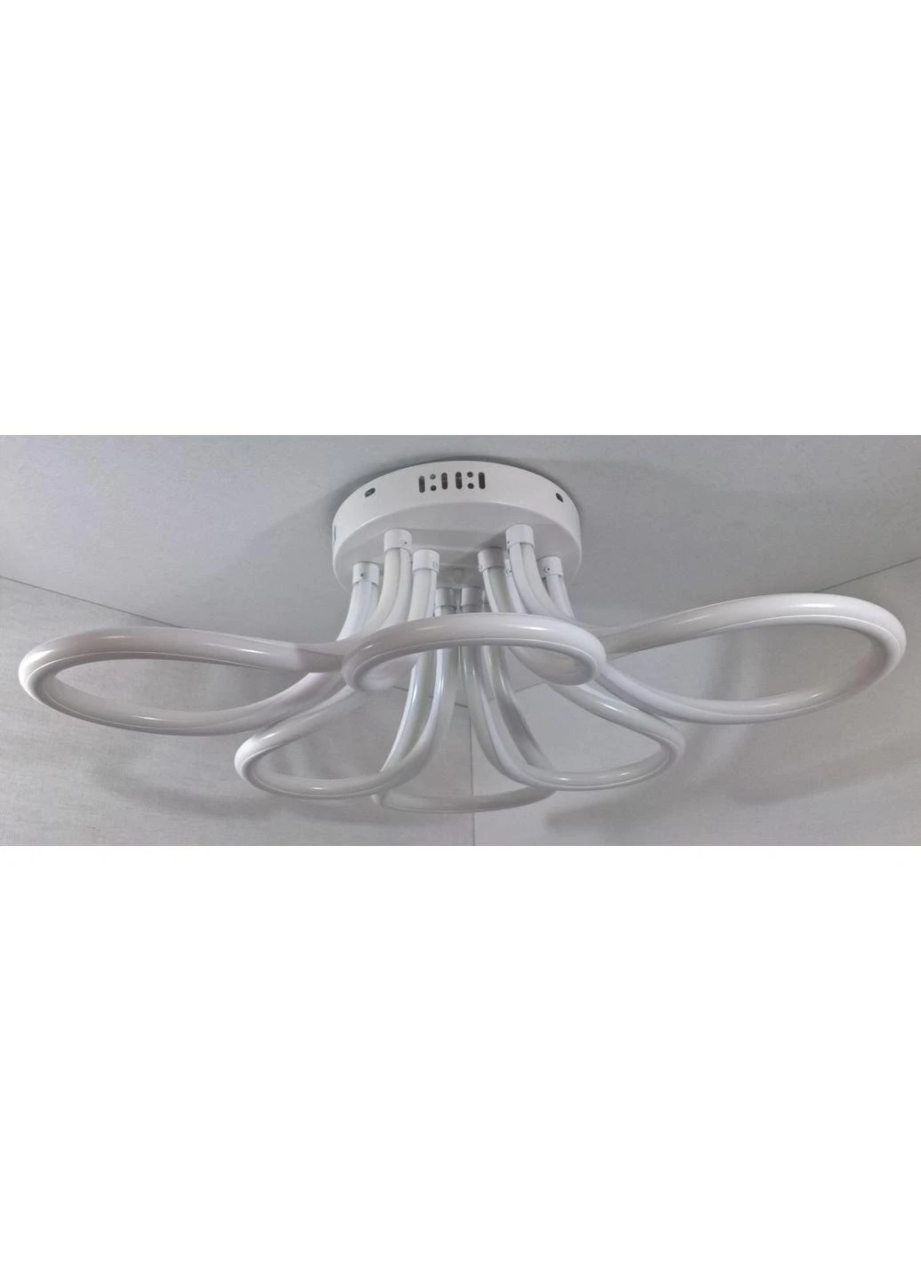 Люстра потолочная LED с пультом A2015/3+3 Белый 20х60х60 см. Sunnysky (253122340)