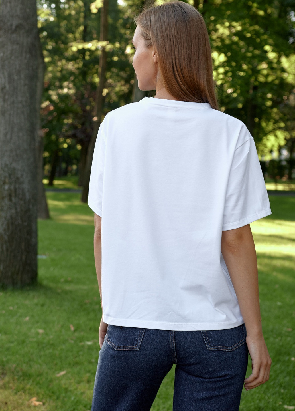 Біла літня футболка оверсайз з принтом піон чорна Comease