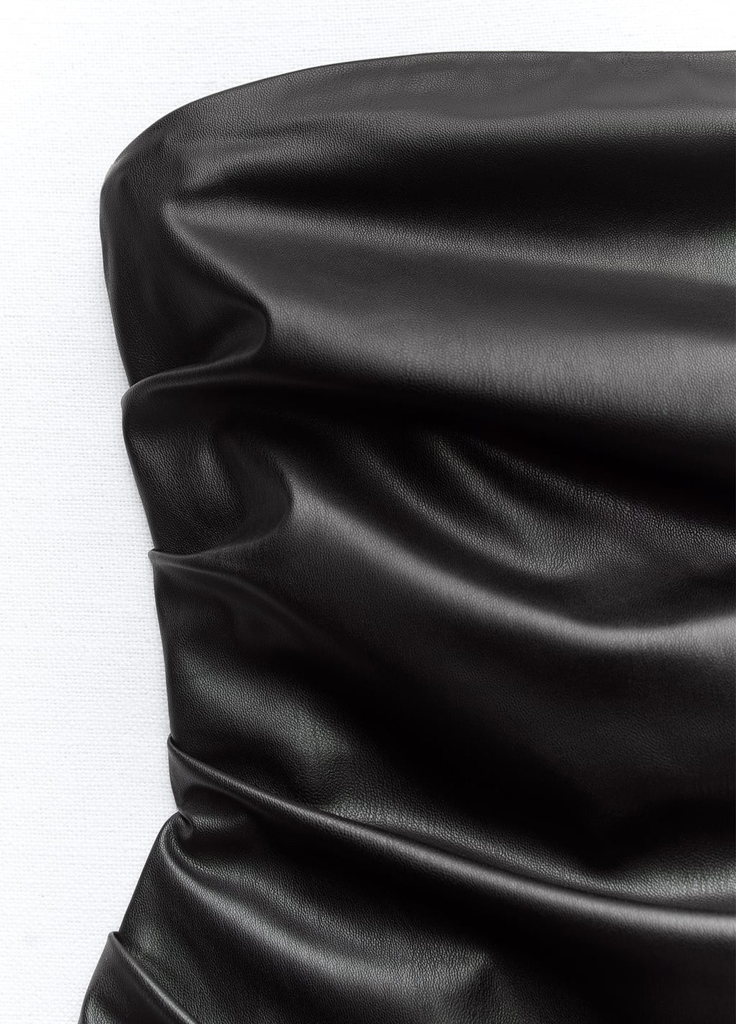 Чорна кежуал сукня з відкритими плечима Zara однотонна