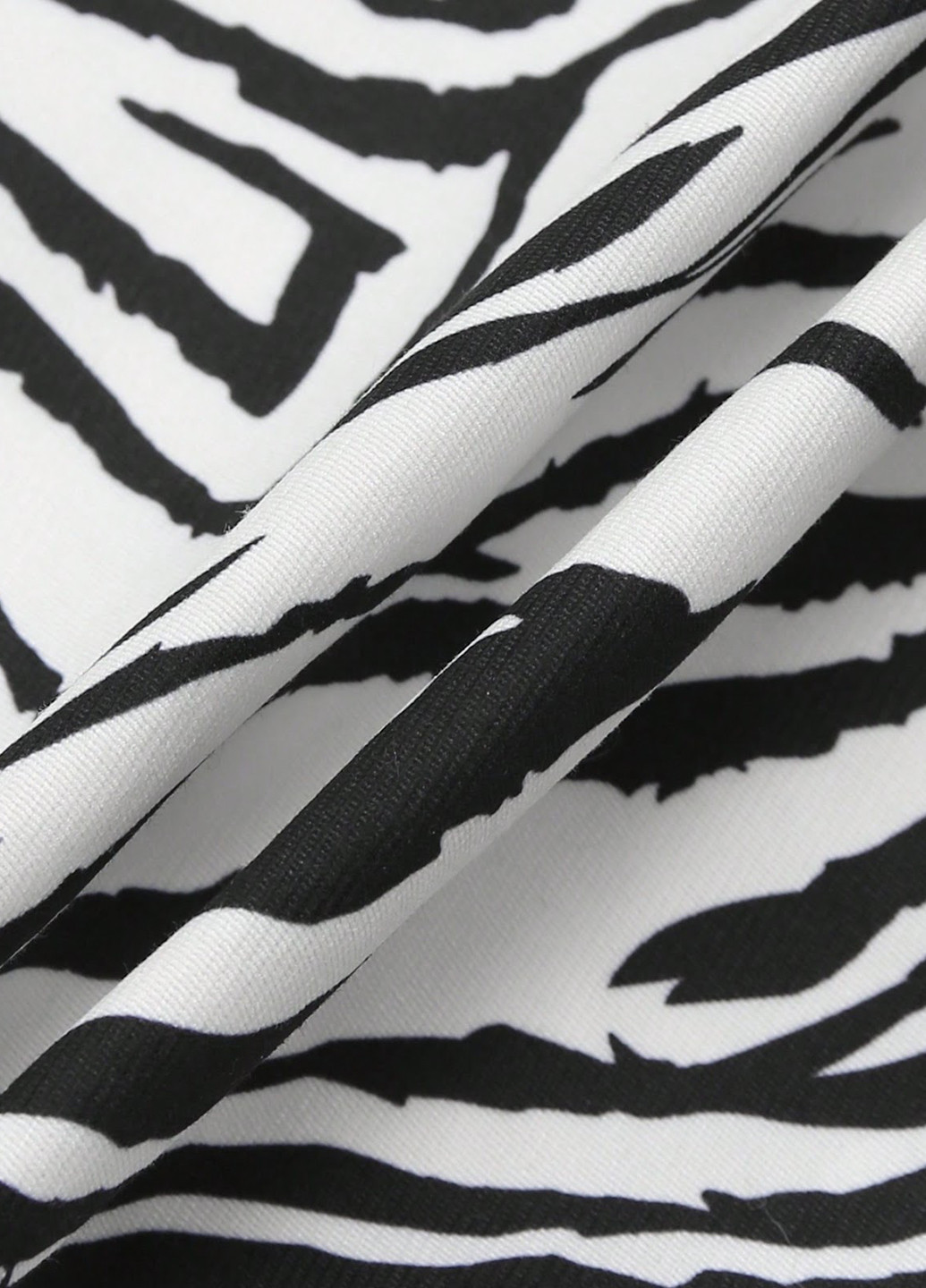 Черно-белая кэжуал зебра юбка SHEIN а-силуэта (трапеция)