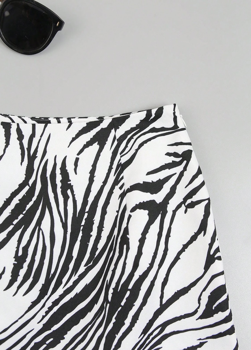 Черно-белая кэжуал зебра юбка SHEIN а-силуэта (трапеция)