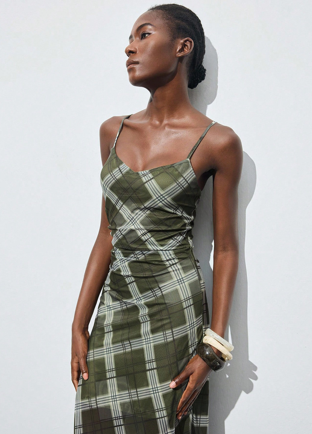 Оливковое (хаки) кэжуал платье с открытыми плечами SHEIN в клетку