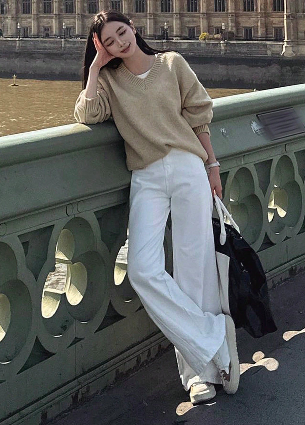 Бежевий демісезонний пуловер пуловер SHEIN