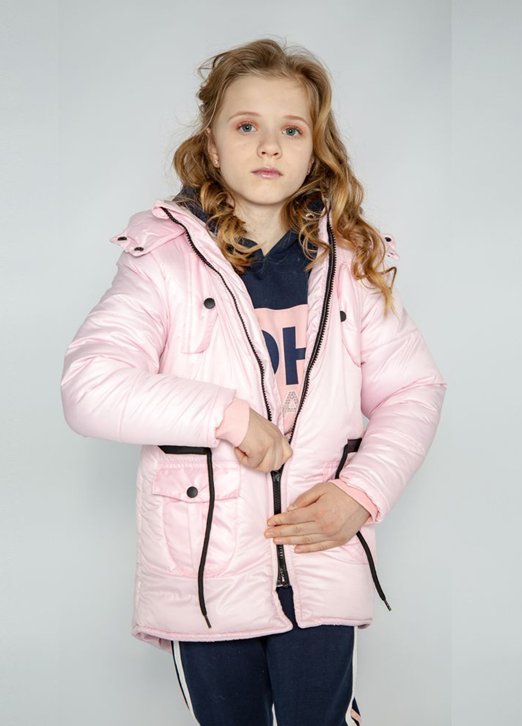 Светло-розовая зимняя куртка Montini