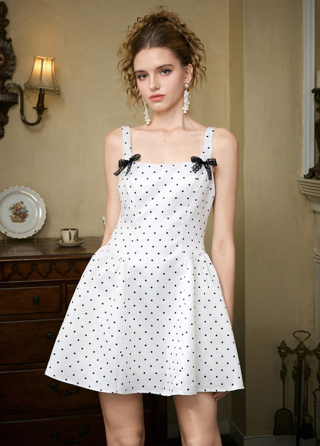 Чорно-білий святковий, коктейльна сукня кльош SHEIN в горошок