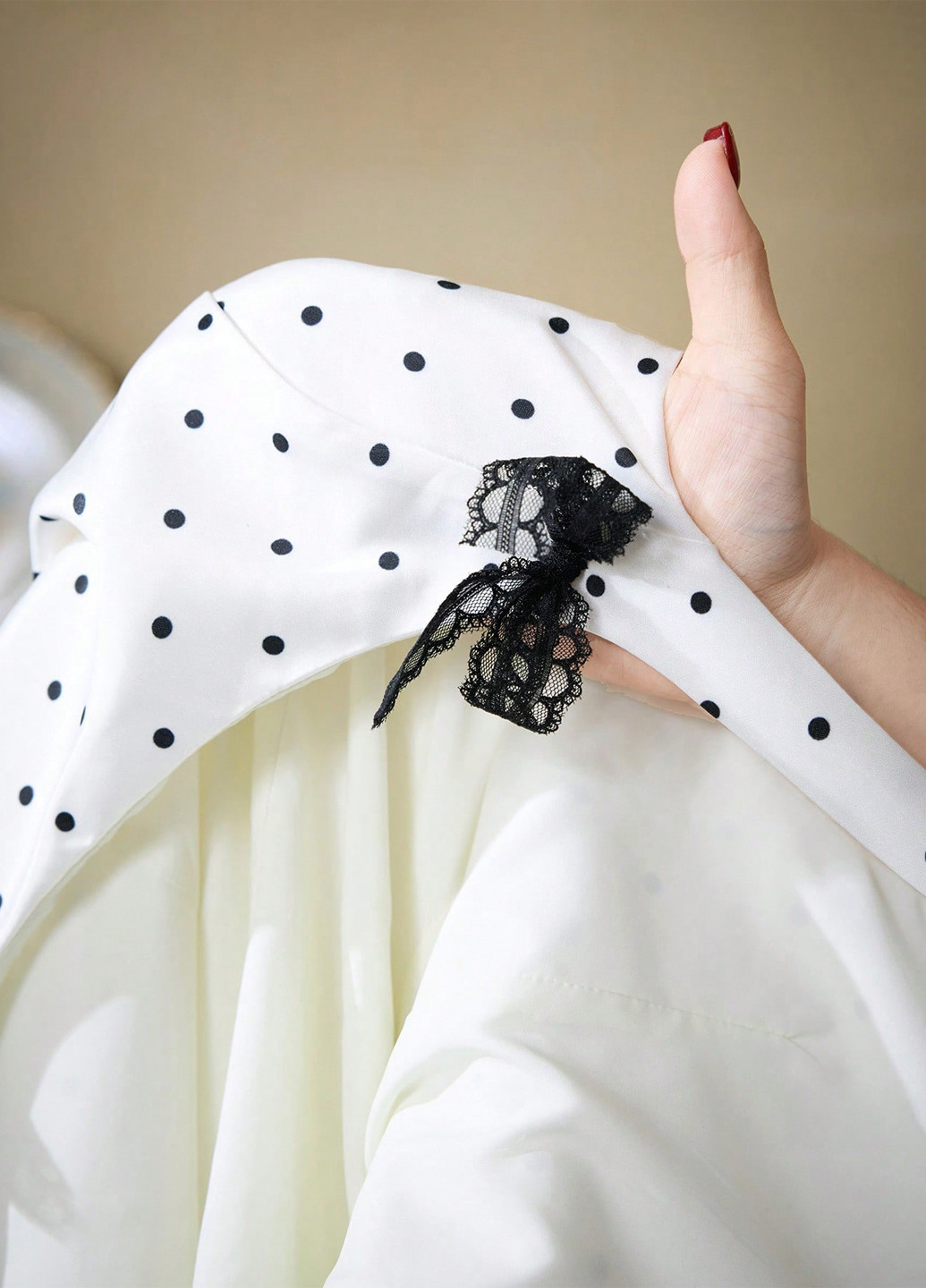 Чорно-білий святковий, коктейльна сукня кльош SHEIN в горошок