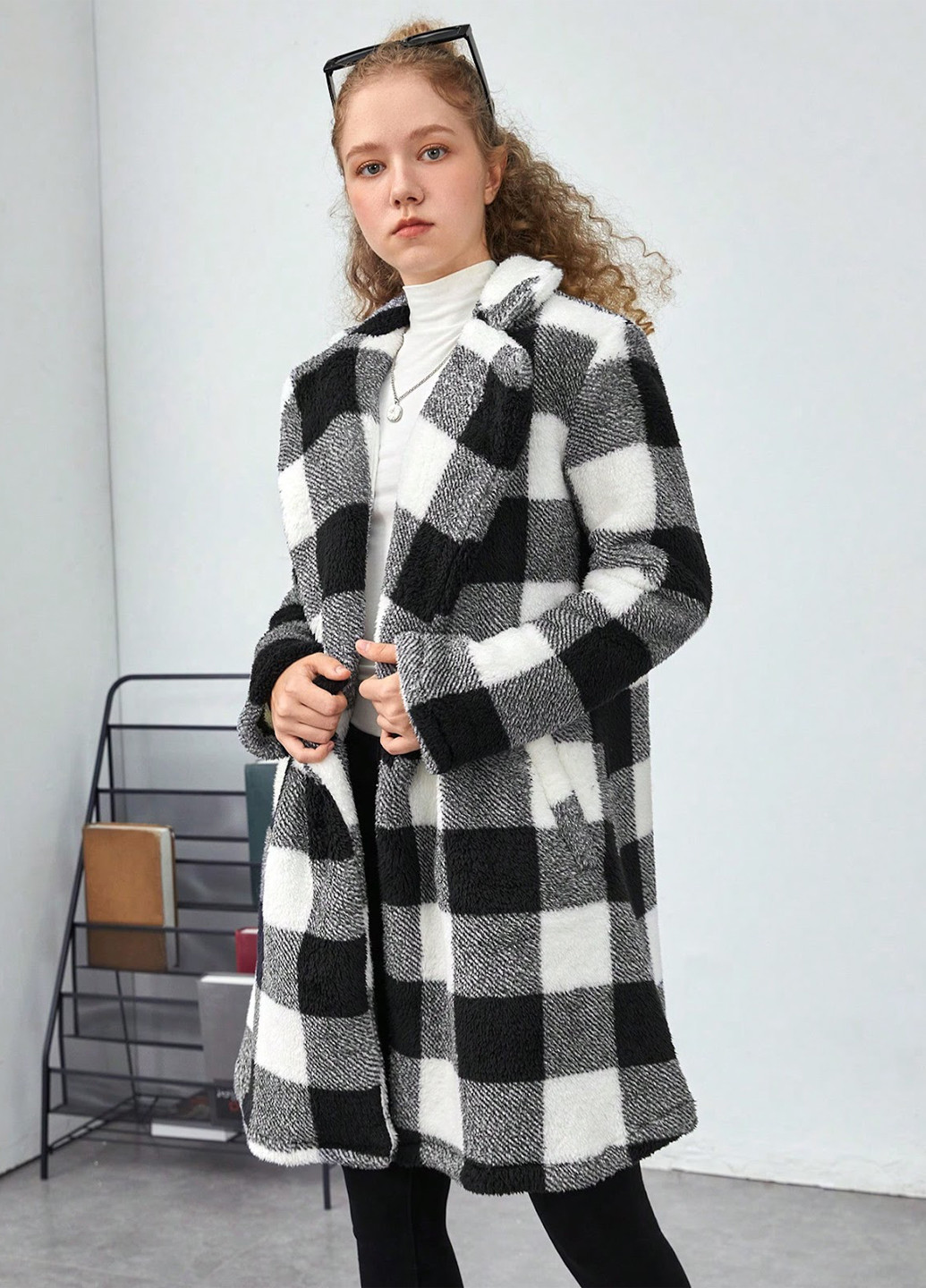 Чорно-білий демісезонне Пальто SHEIN