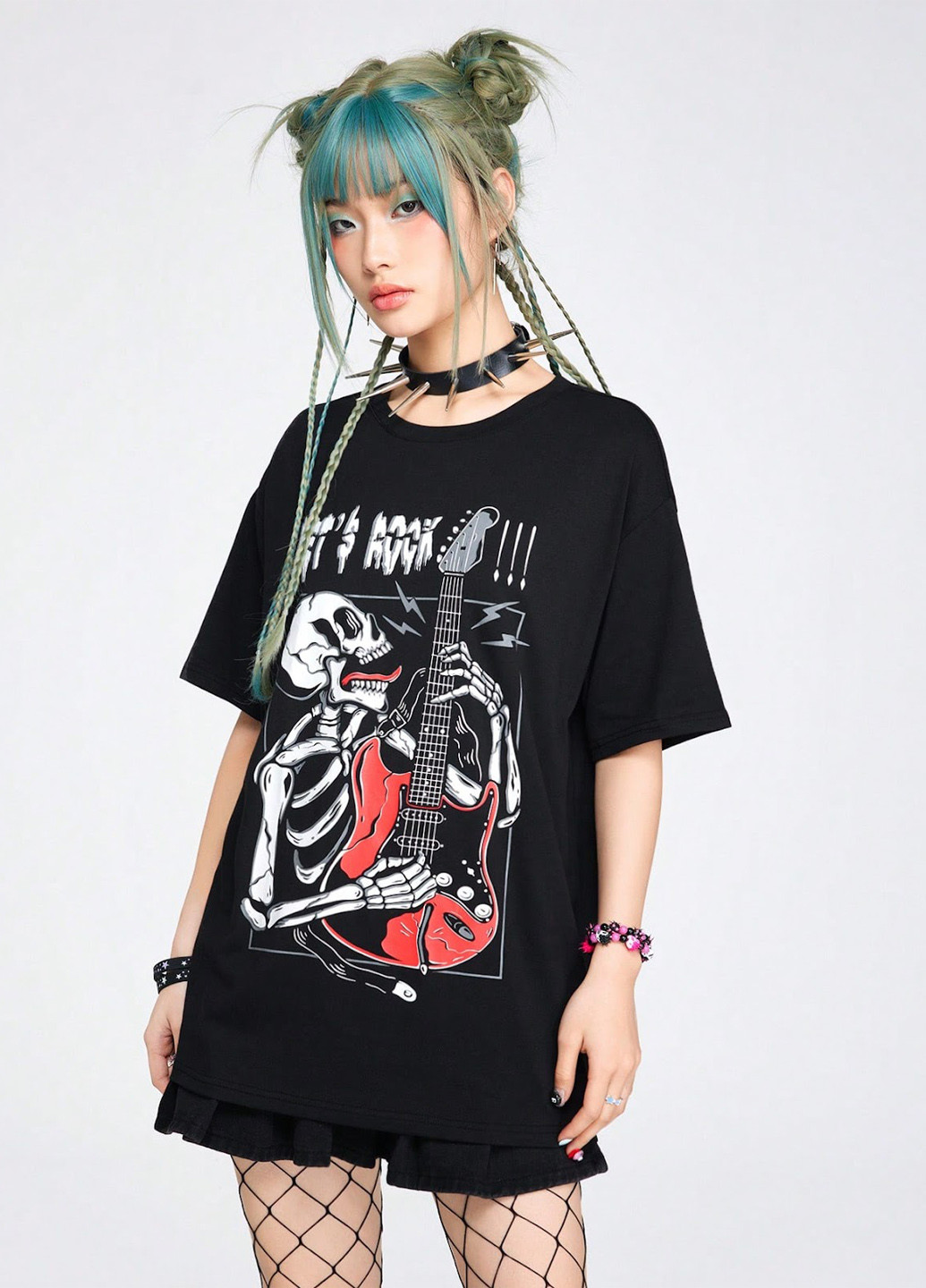 Футболка SHEIN - (329533198)