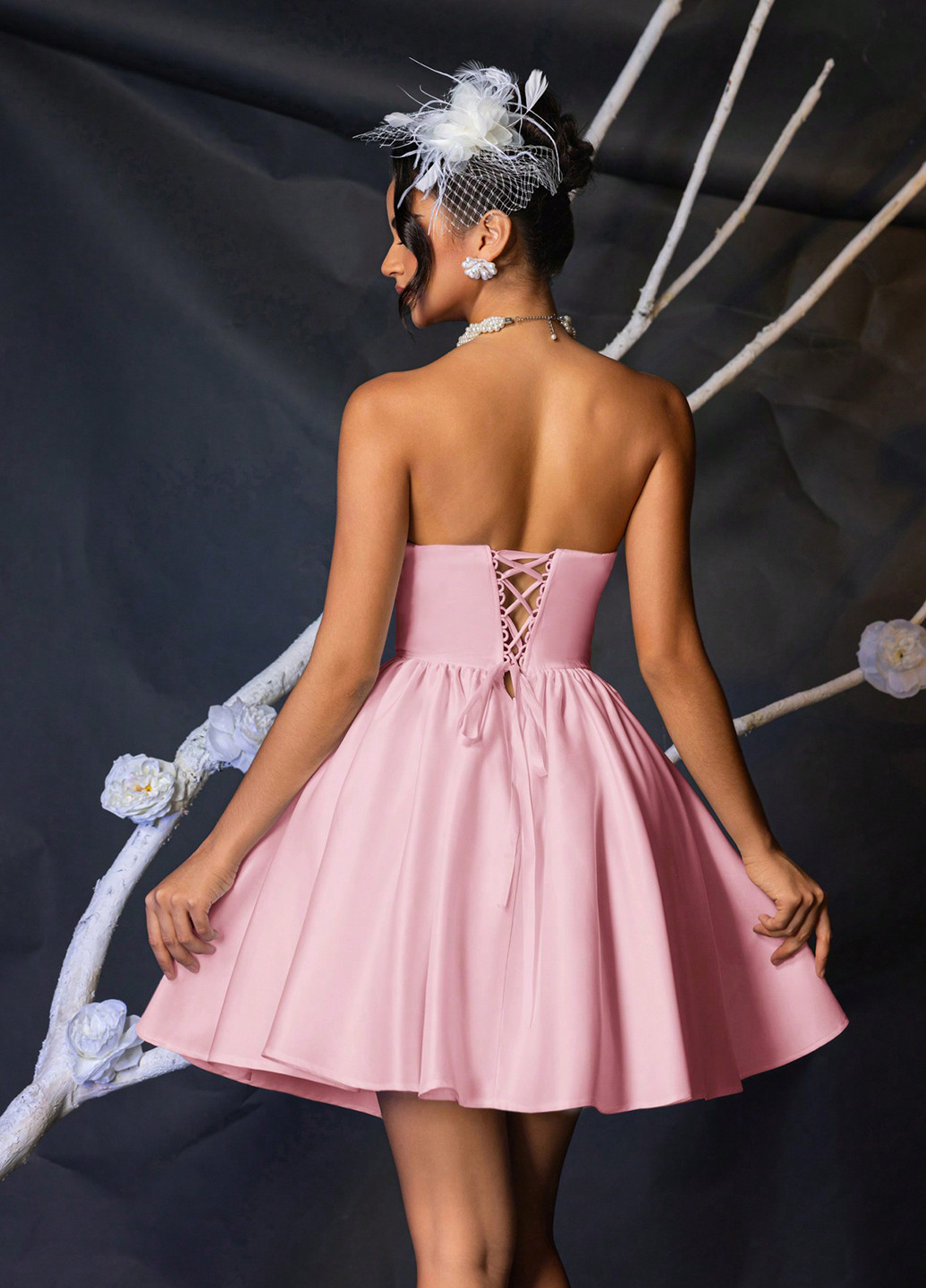 Светло-розовое праздничный, коктейльное платье с корсетом SHEIN однотонное