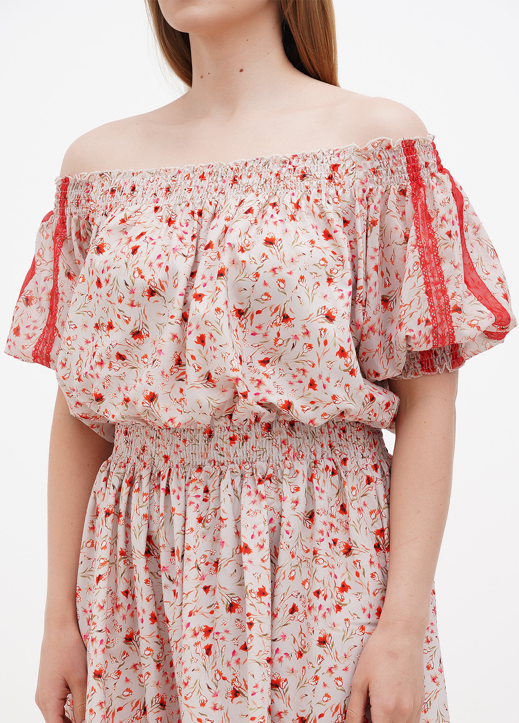 Светло-бежевое кэжуал платье клеш Sassofono с цветочным принтом