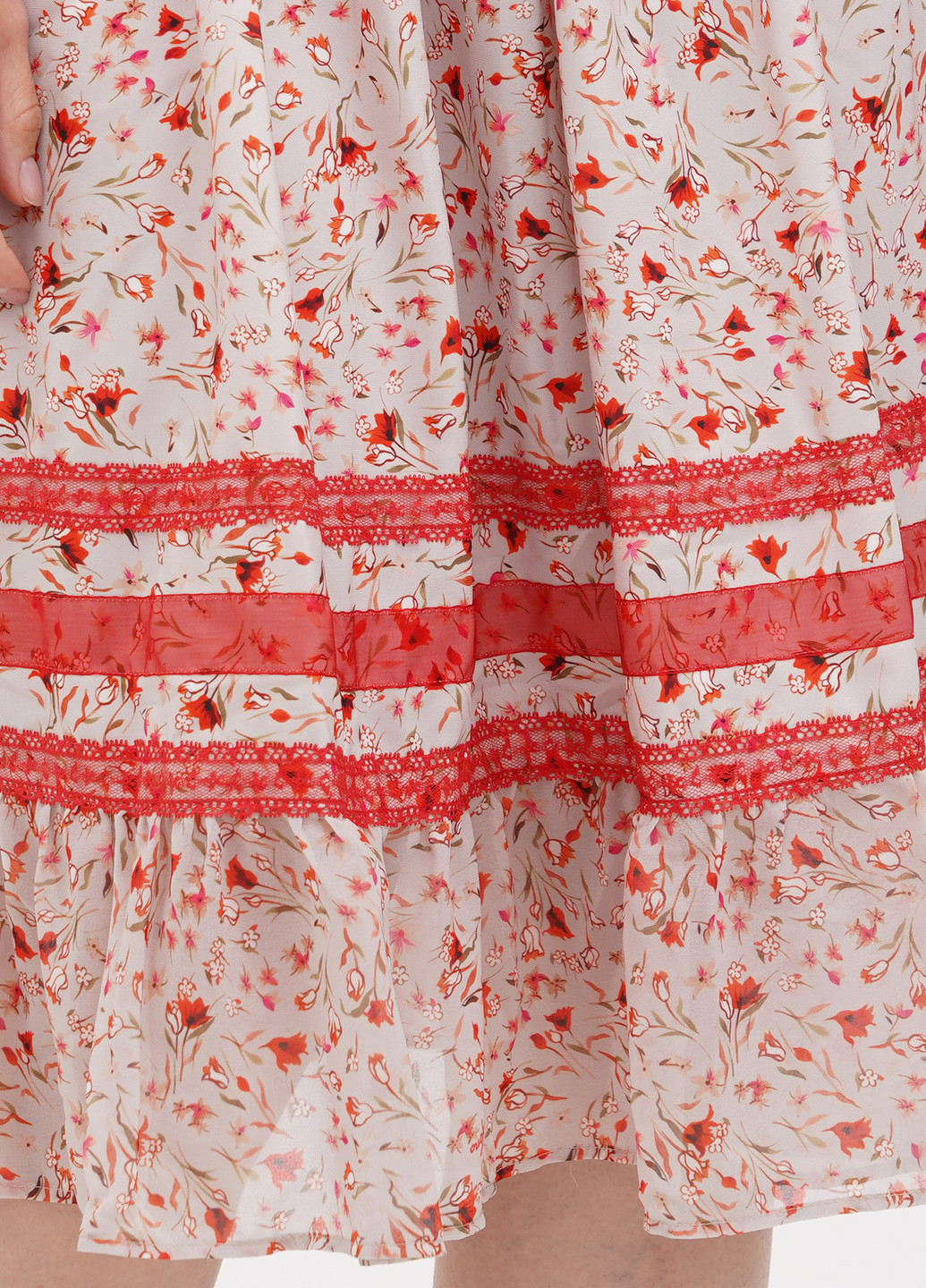 Светло-бежевое кэжуал платье клеш Sassofono с цветочным принтом