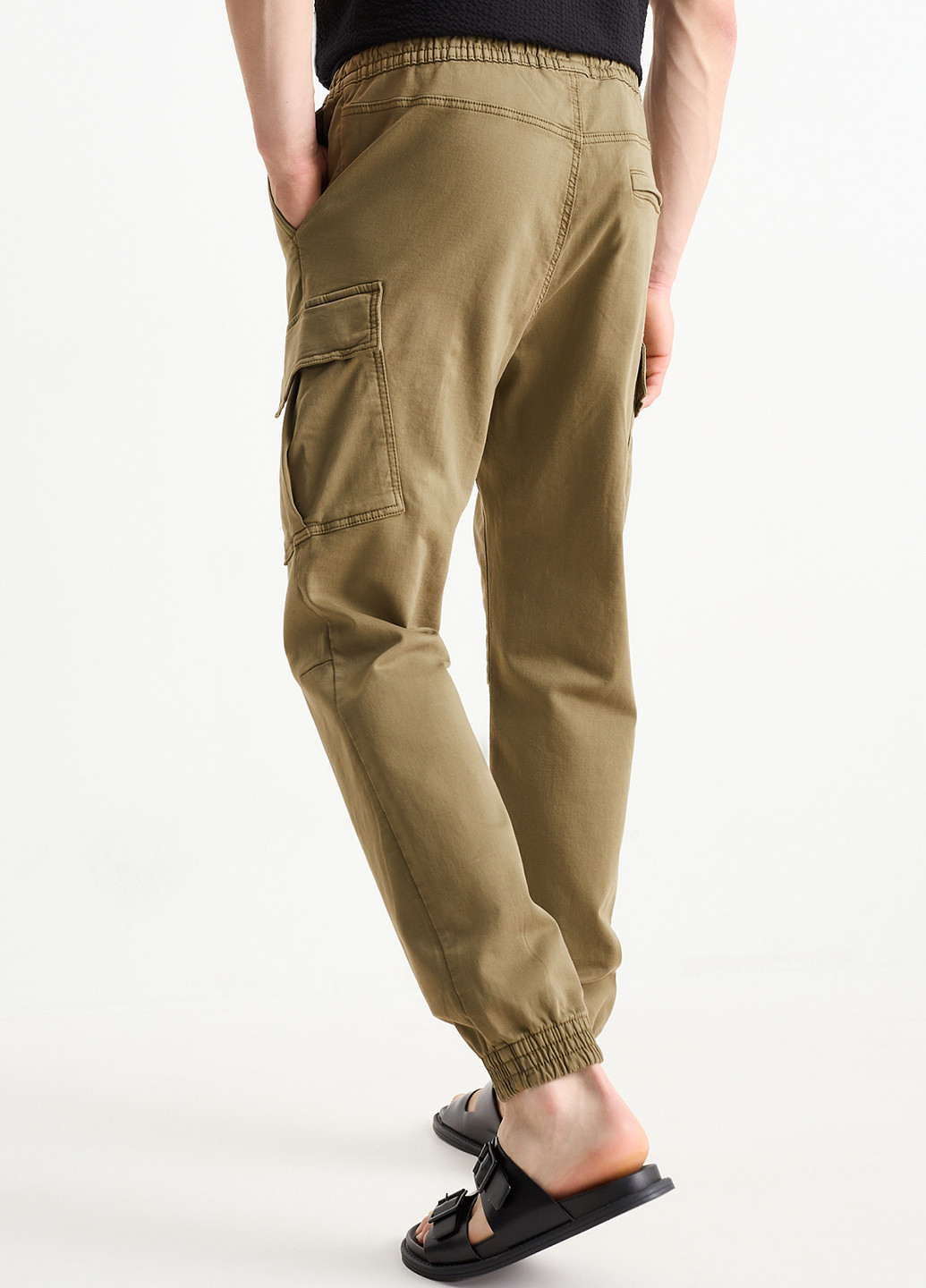 Хаки кэжуал демисезонные карго брюки C&A