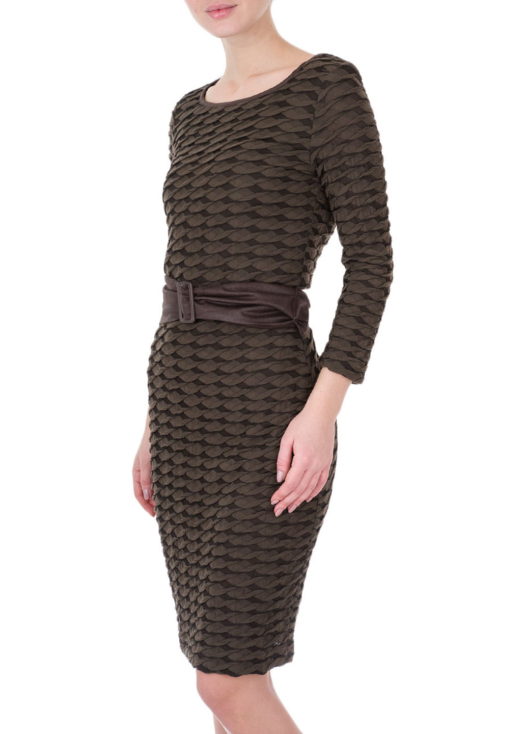 Оливковое кэжуал платье футляр Apanage с абстрактным узором