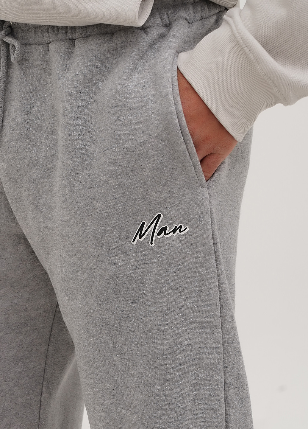 Серые спортивные, кэжуал демисезонные прямые брюки Boohoo