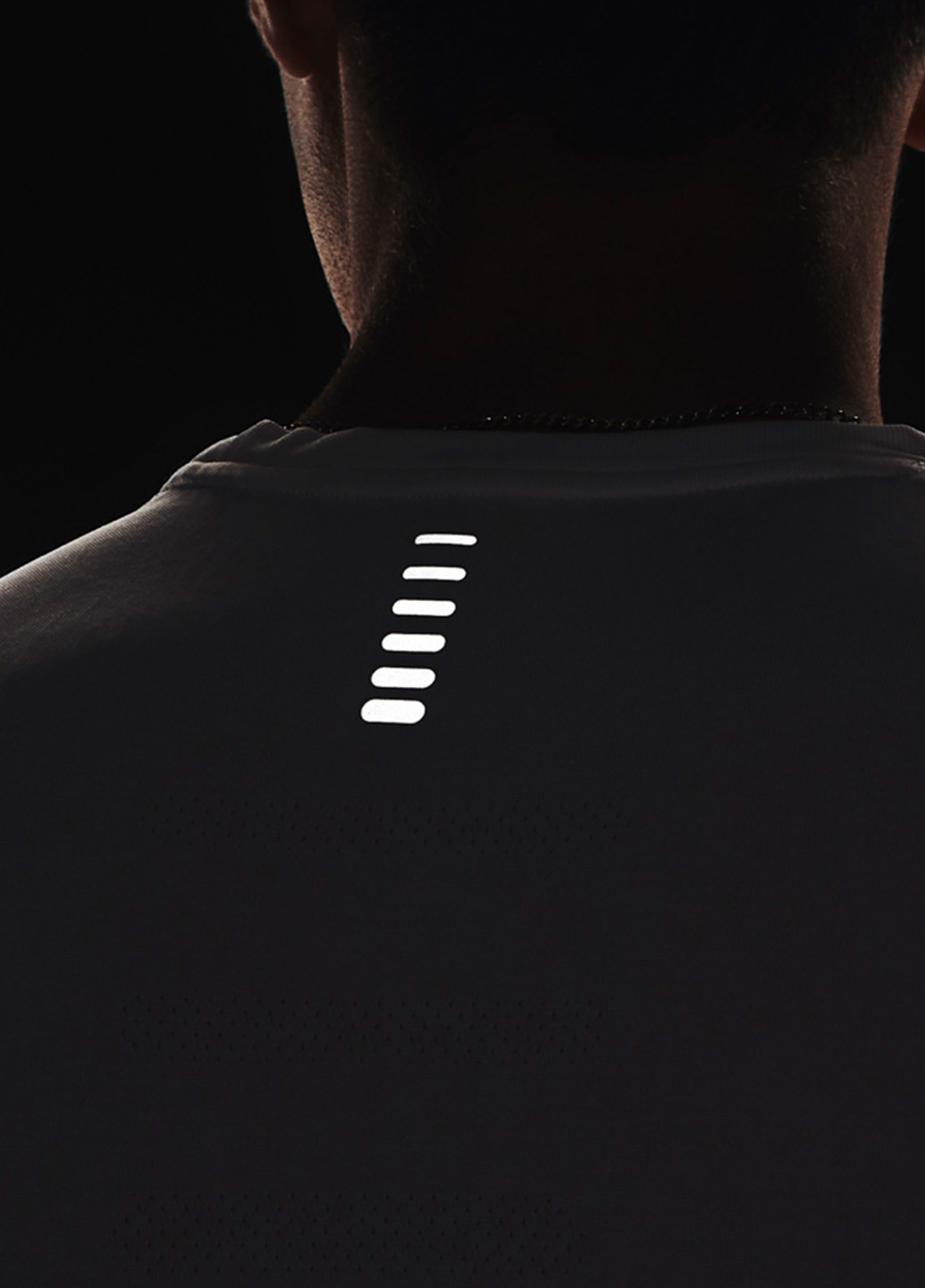 Біла футболка Under Armour