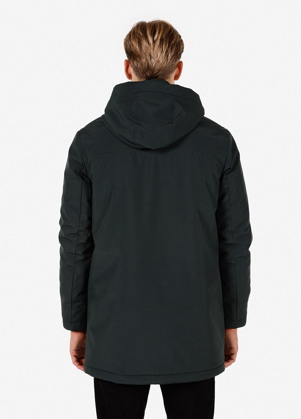 Чорна зимня куртка Colin's