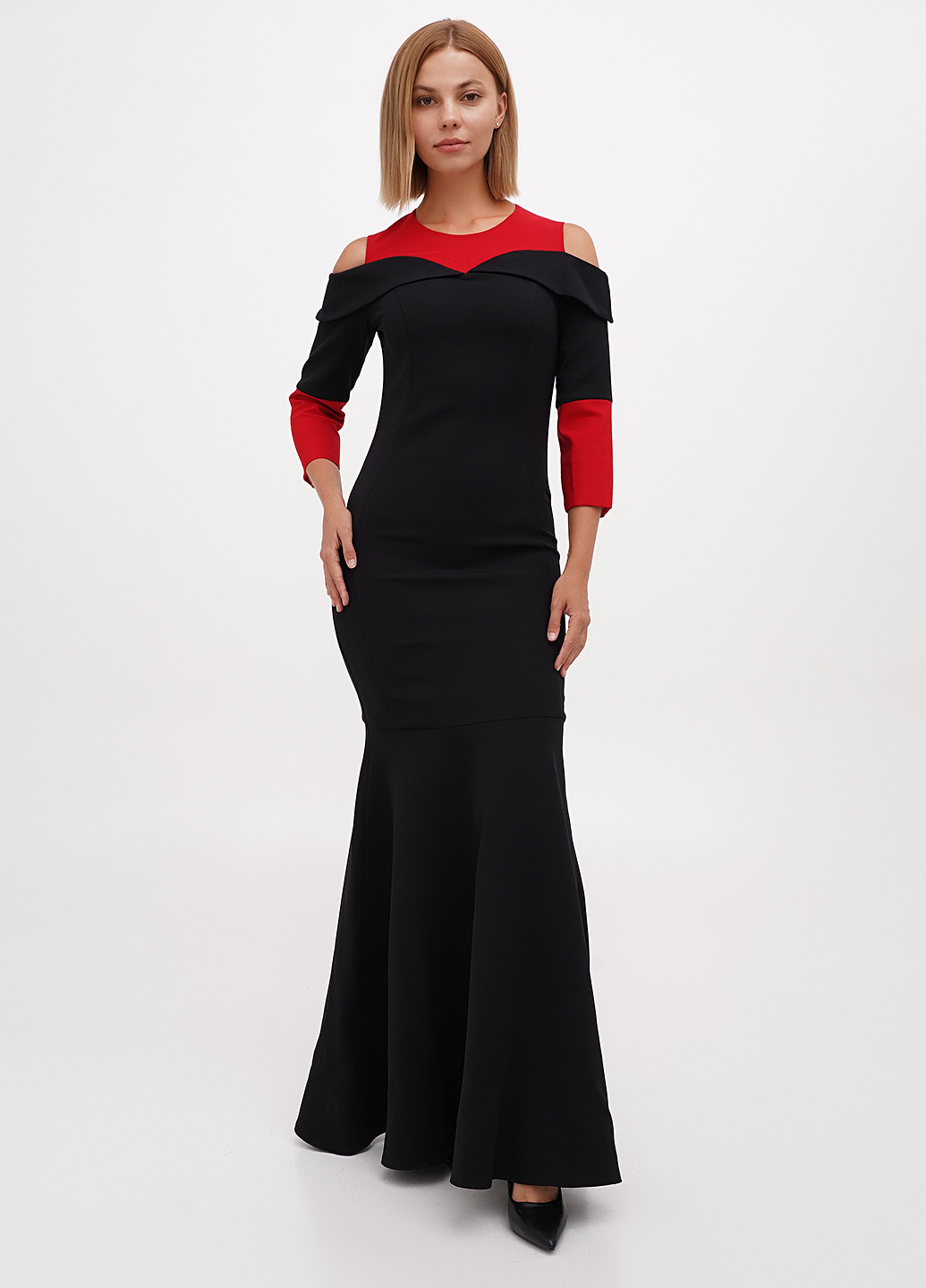 Чорна кежуал, коктейльна сукня кльош Sassofono Club однотонна