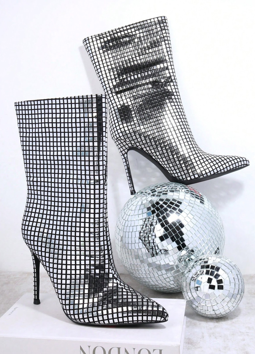 Серебряные осенние полусапоги SHEIN