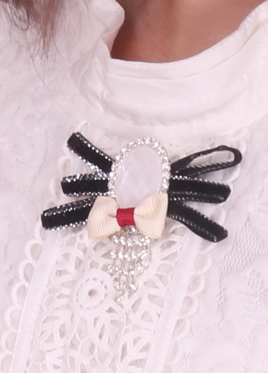 Белая однотонная блузка с длинным рукавом Ccomajo демисезонная