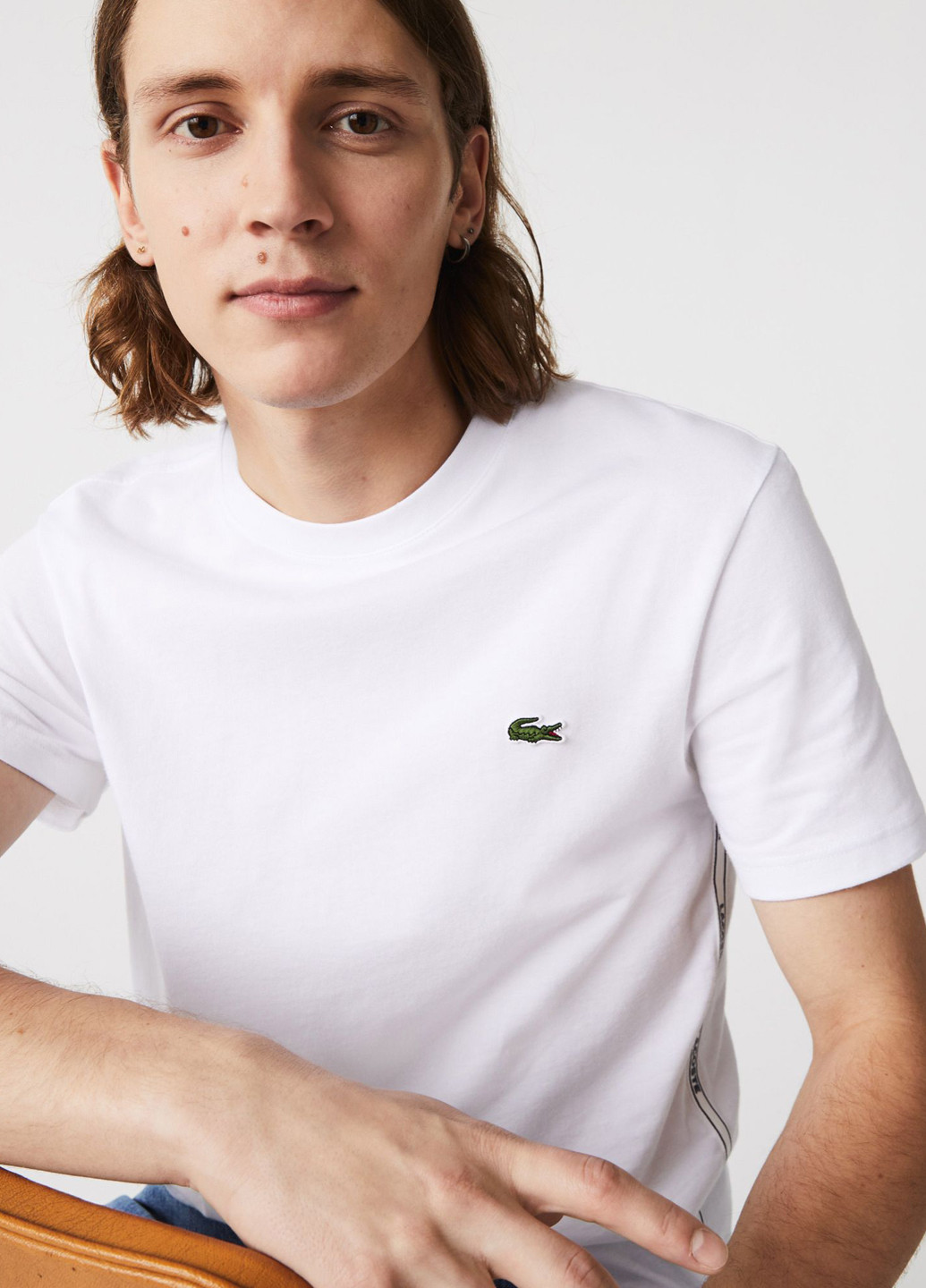 Белая футболка Lacoste