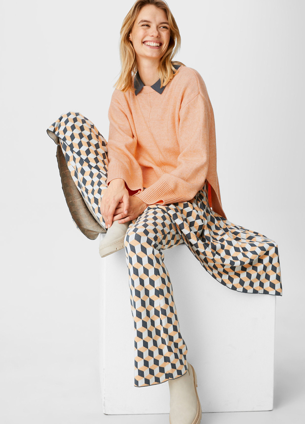 Персиковий демісезонний джемпер джемпер C&A