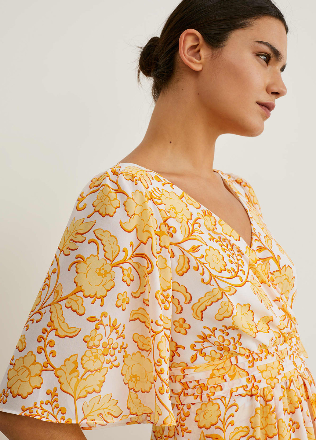 Светло-оранжевое кэжуал платье клеш C&A с цветочным принтом