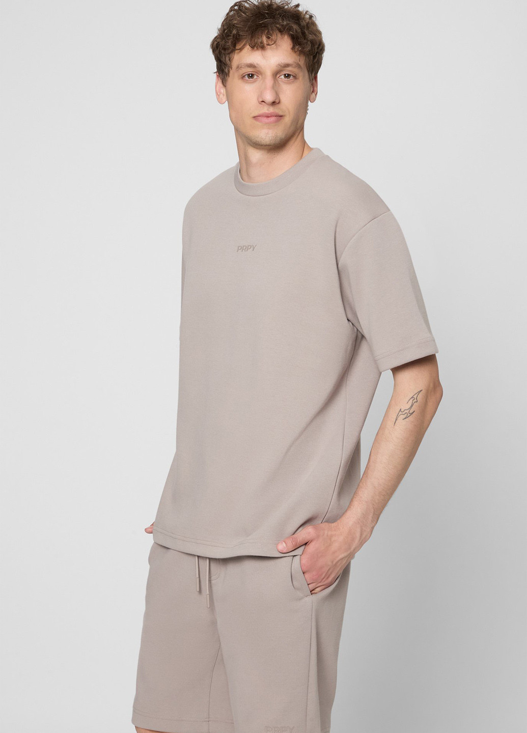 Бежева футболка PRPY