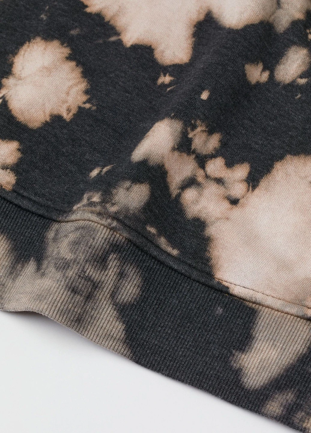 Черное кэжуал платье H&M с рисунком