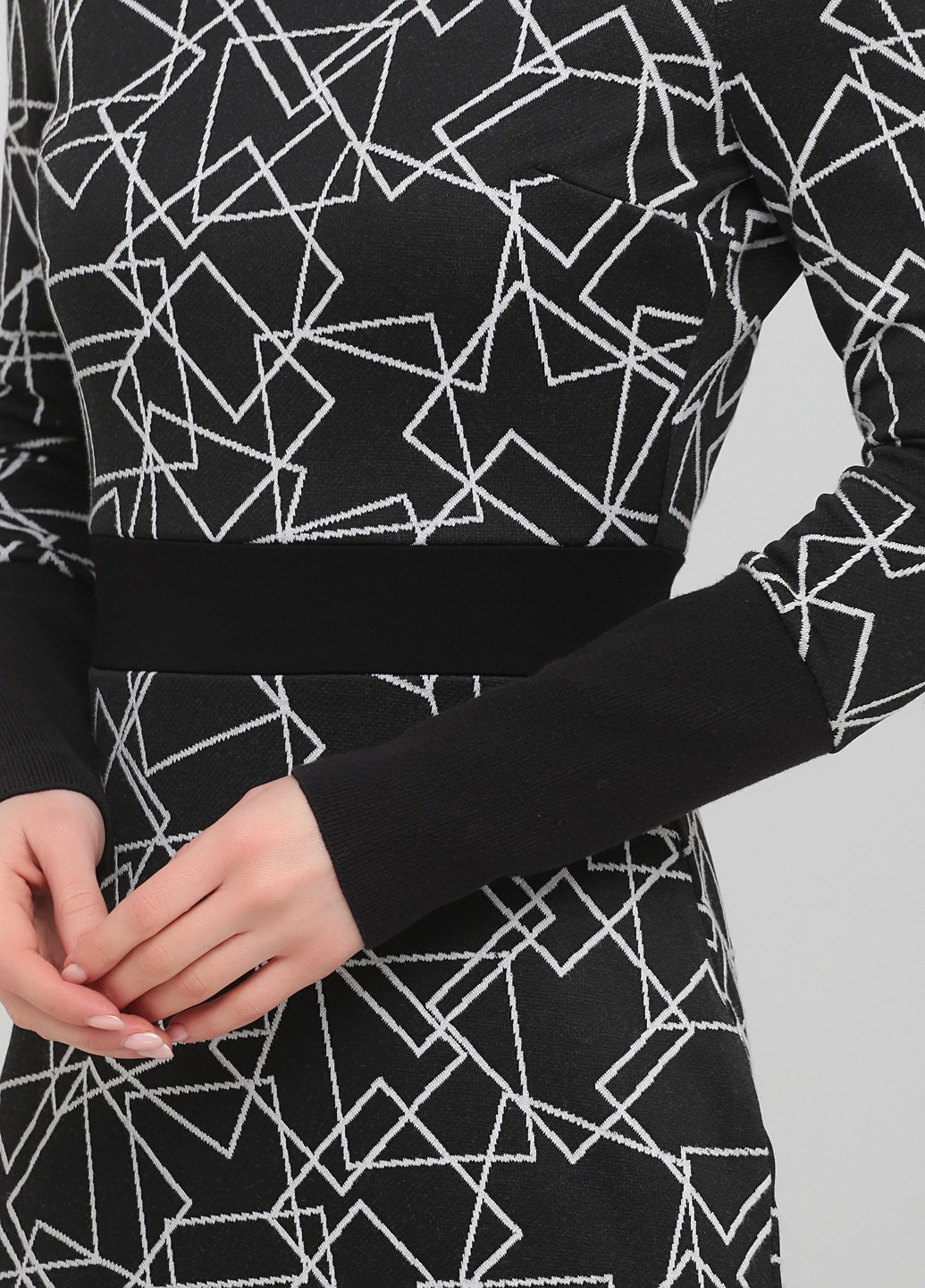 Графитовое кэжуал платье футляр Only с геометрическим узором