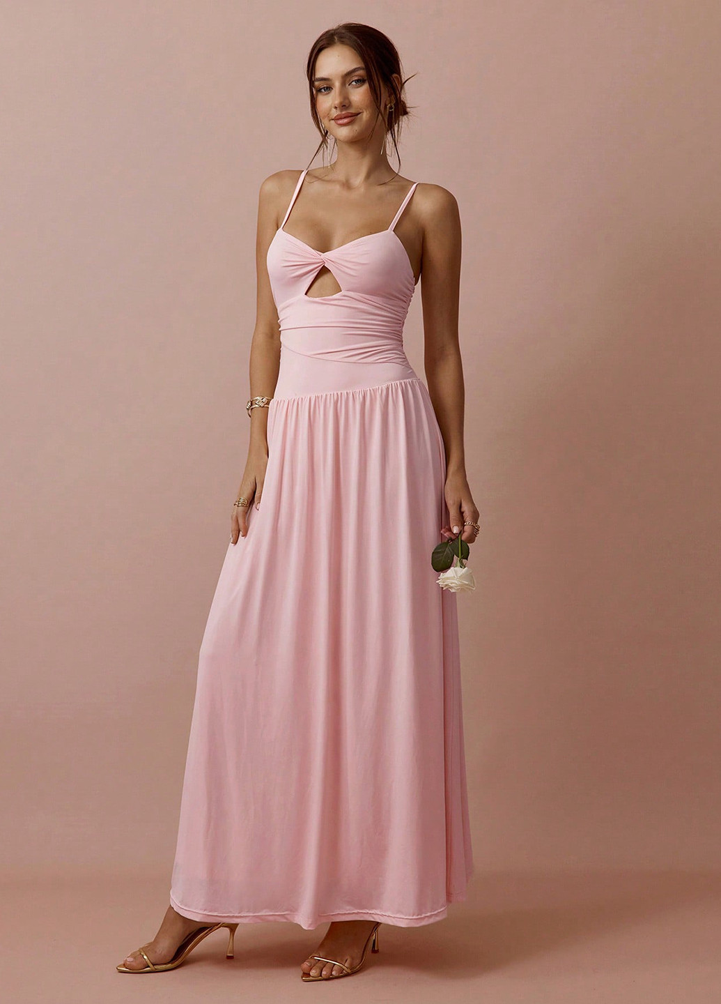 Розовое кэжуал платье с открытыми плечами SHEIN однотонное