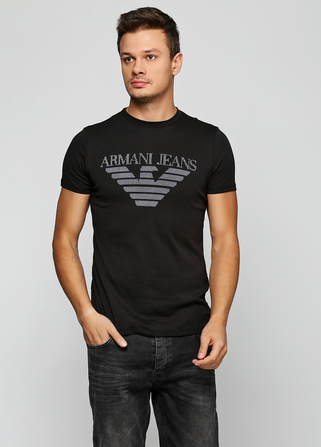 Черная футболка Armani