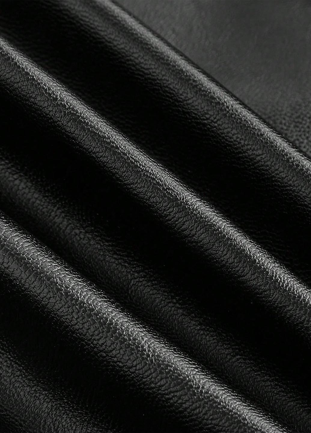 Чорна демісезонна куртка косуха SHEIN