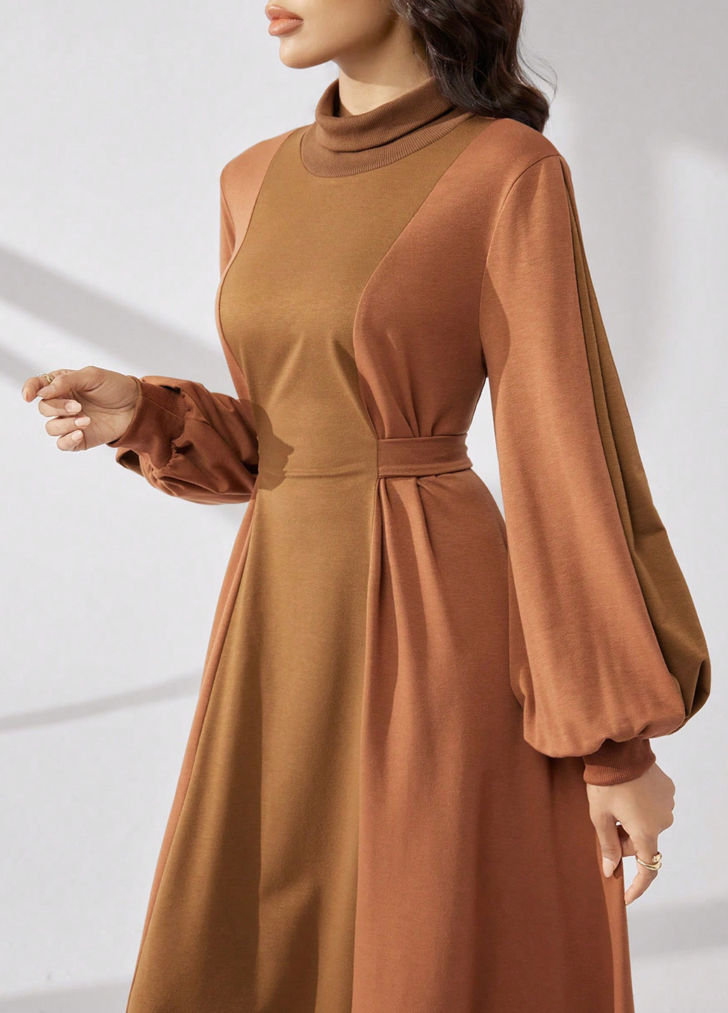 Коричневое кэжуал платье а-силуэт SHEIN колор блок