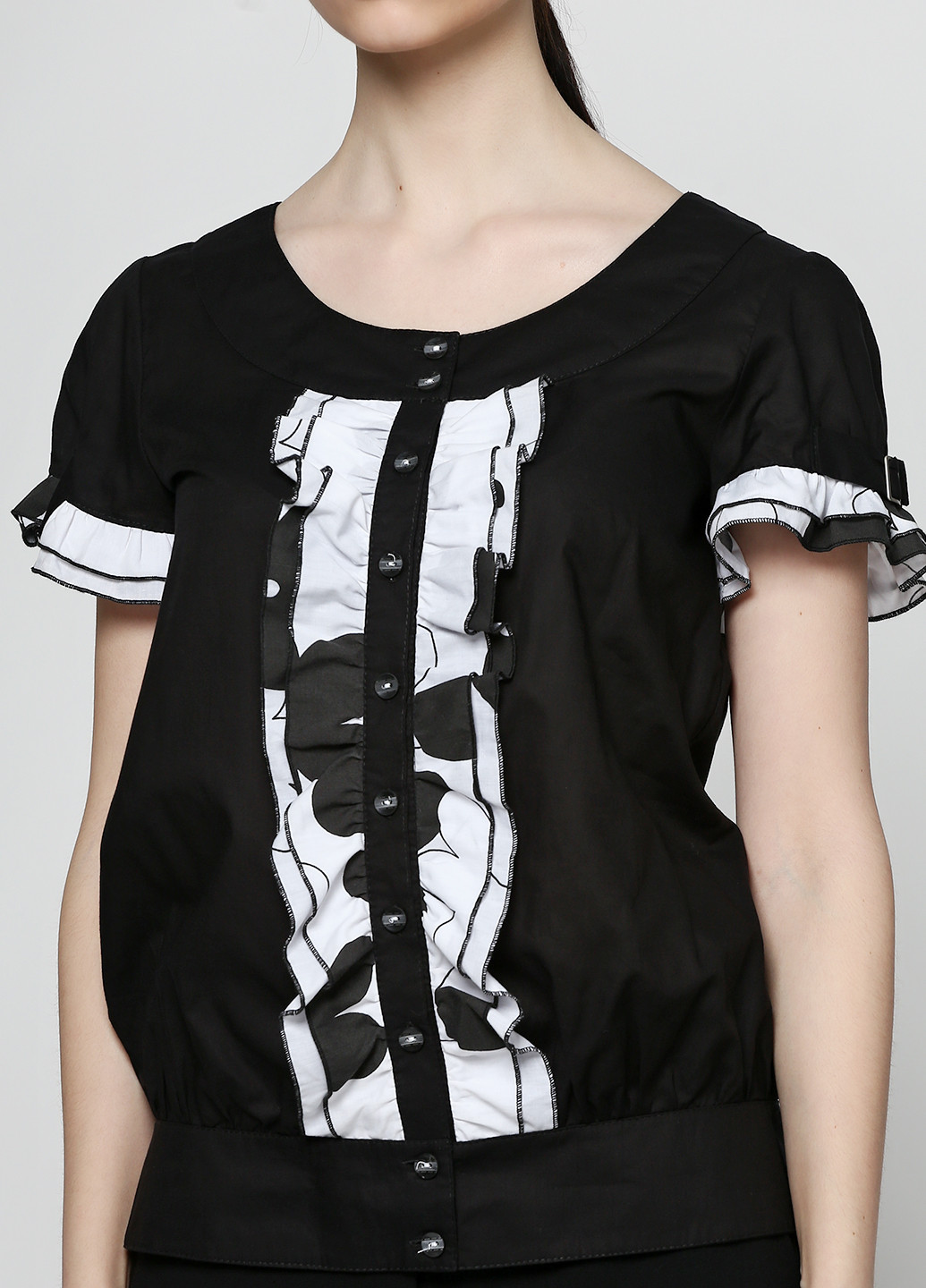 Черно-белая демисезонная блуза Vestis