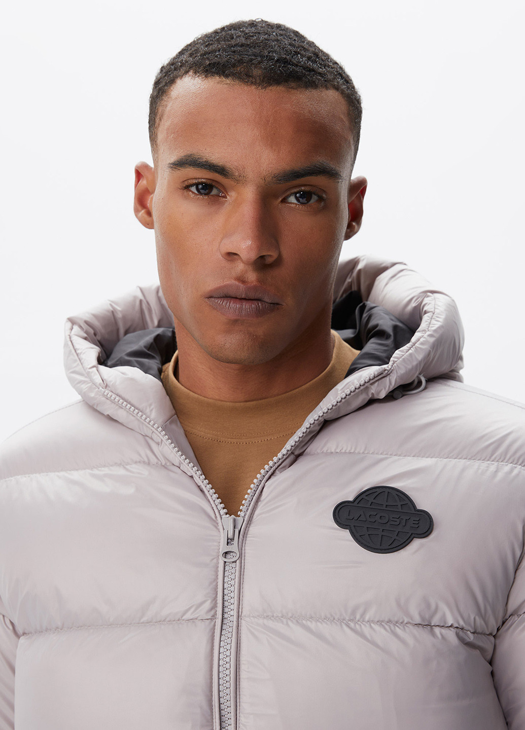 Светло-серая демисезонная куртка Lacoste