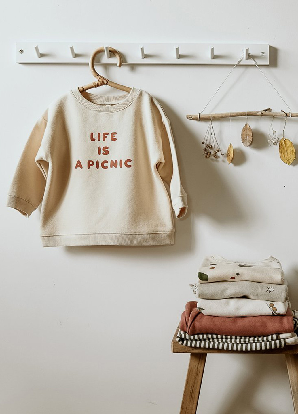 Светло-бежевый свитшот organic zoo надпись без декора (223765022)